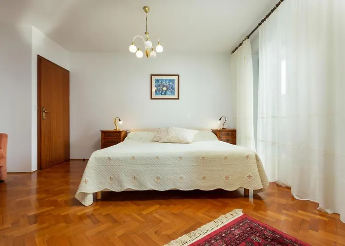 Holiday Apartment Suzana